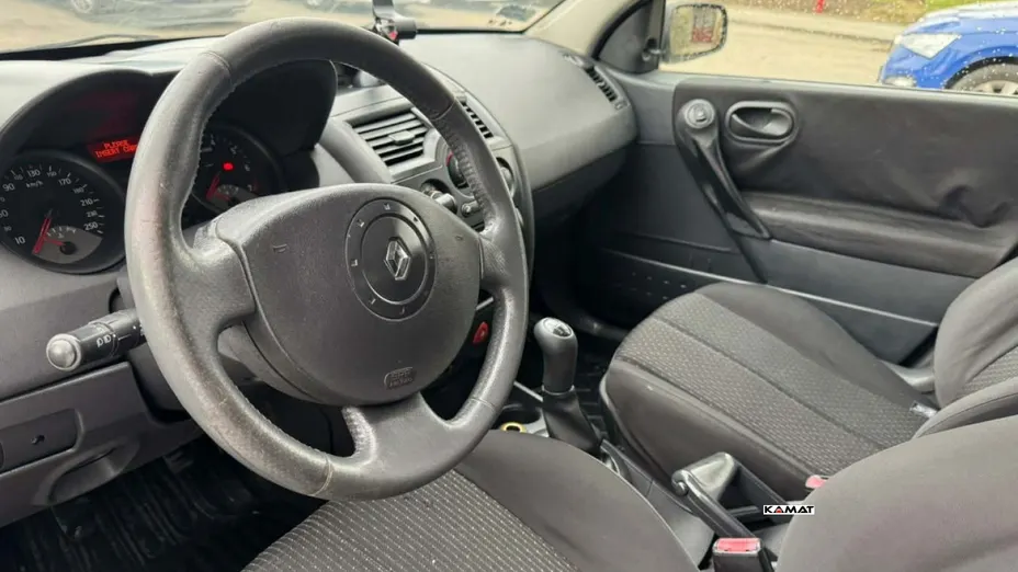 RENAULT Megane -