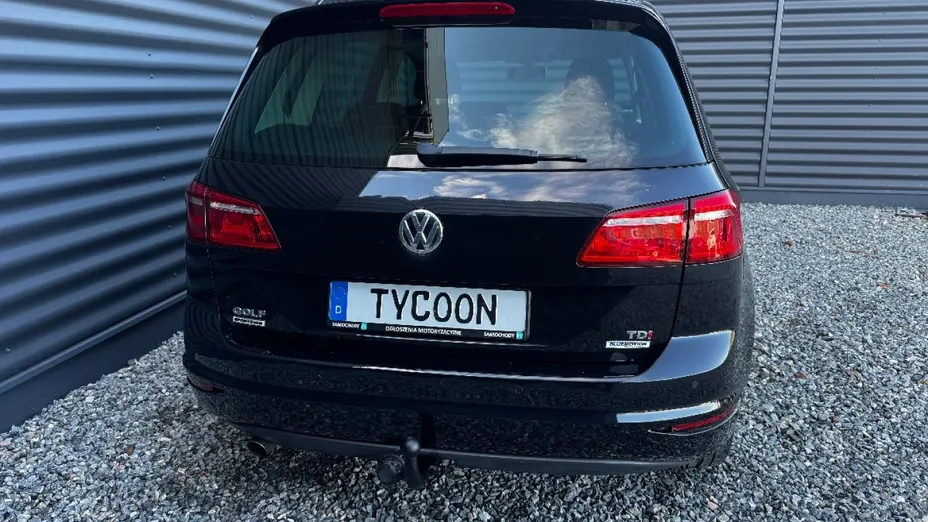 VOLKSWAGEN Golf Sportsvan -