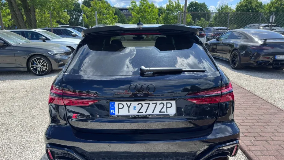 AUDI RS6 Avant -