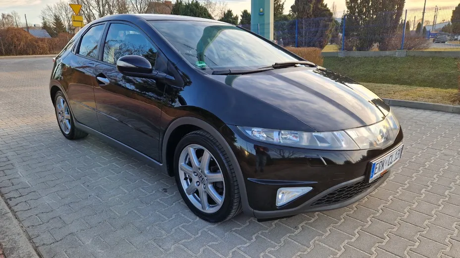 HONDA Civic -