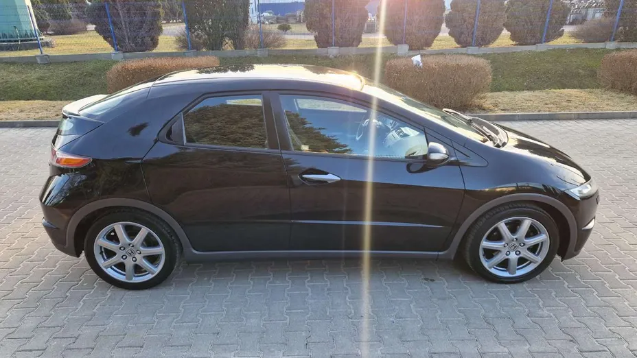 HONDA Civic -