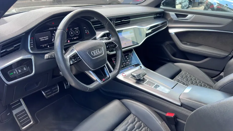 AUDI RS6 Avant -