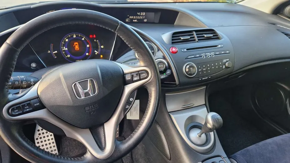HONDA Civic -