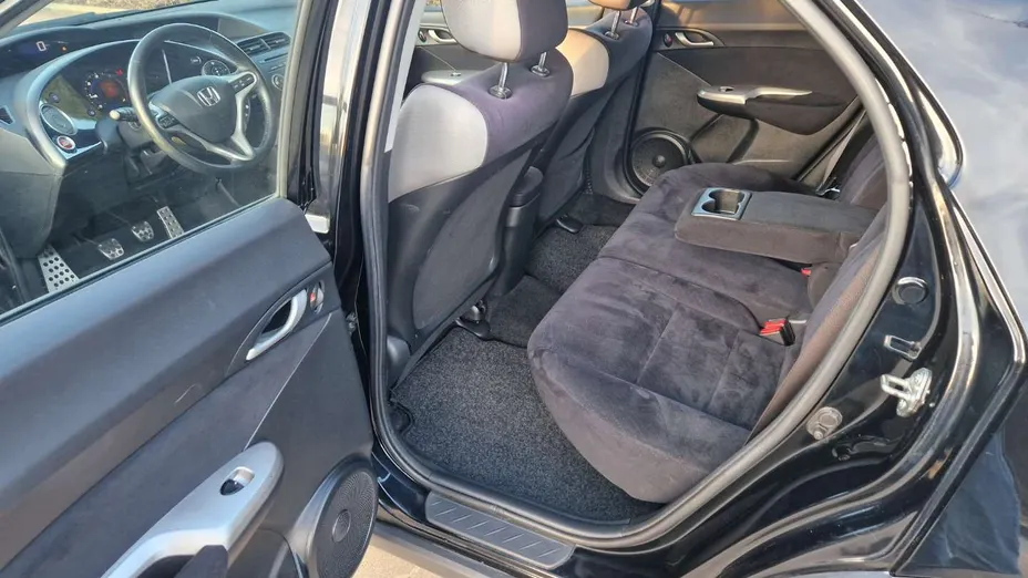HONDA Civic -