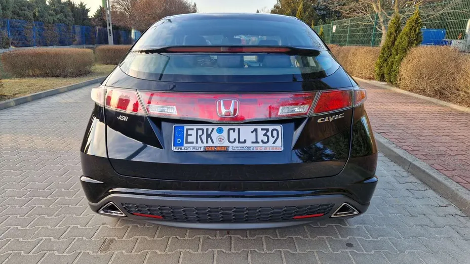 HONDA Civic -