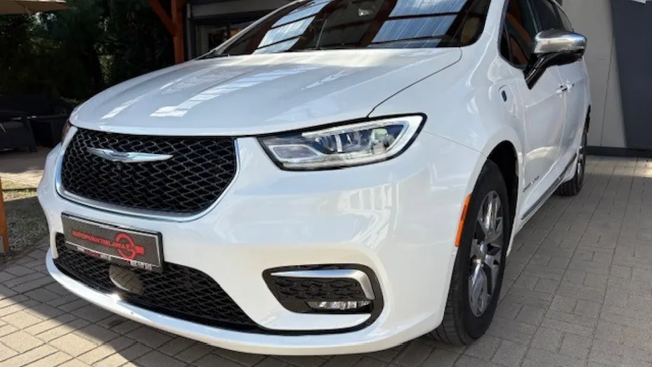 CHRYSLER Pacifica -