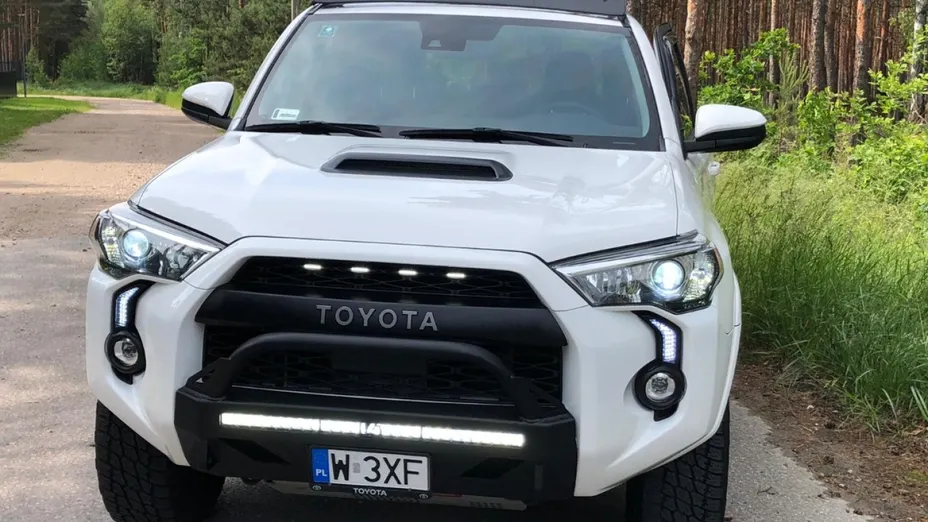 TOYOTA 4Runner -