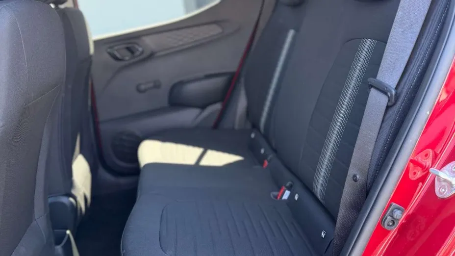 HYUNDAI i10 -