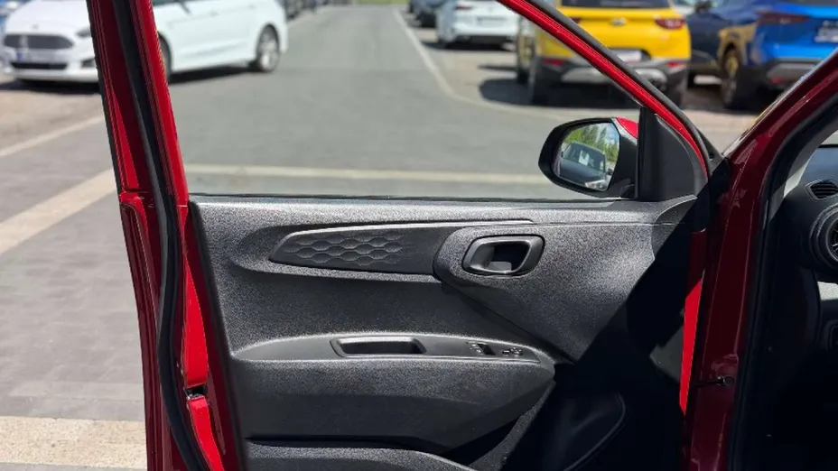 HYUNDAI i10 -