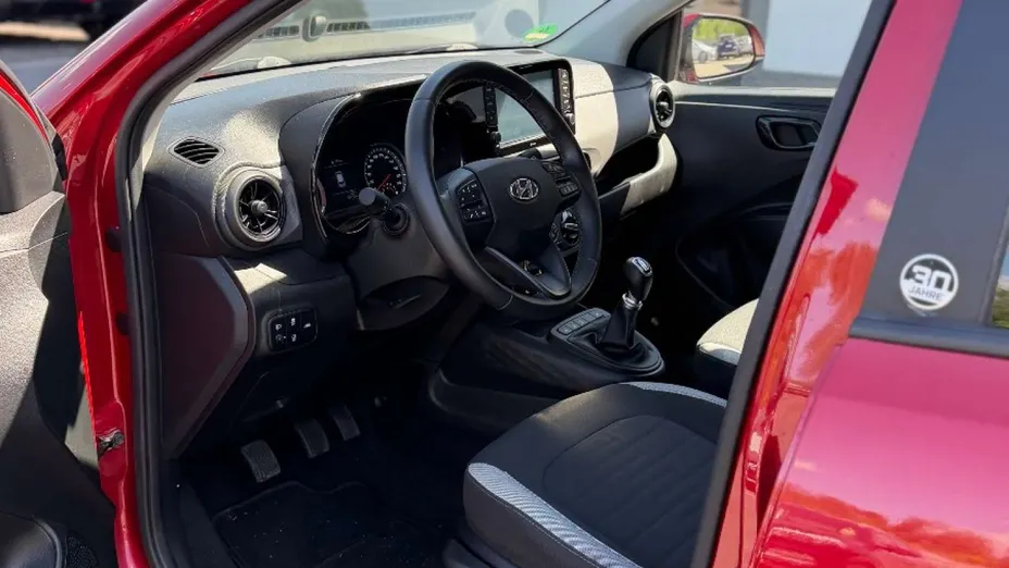 HYUNDAI i10 -