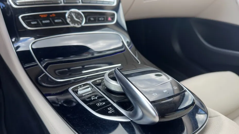 MERCEDES-BENZ E Klasa -