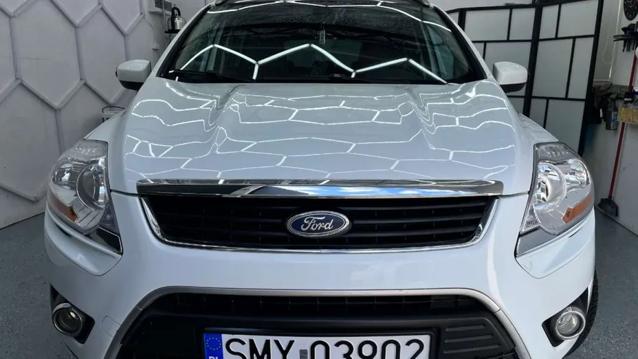 FORD Kuga -