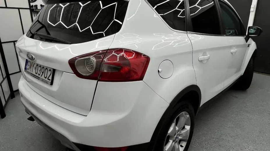 FORD Kuga -
