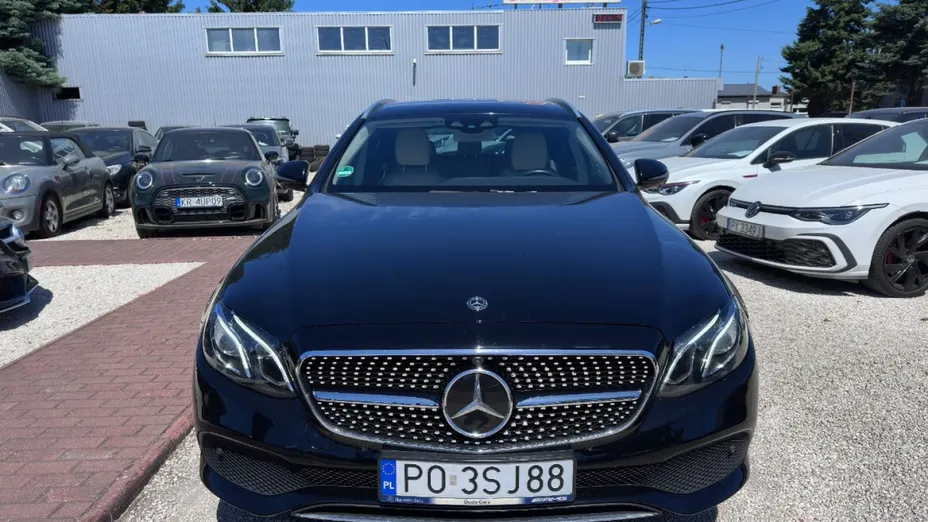 MERCEDES-BENZ E Klasa -