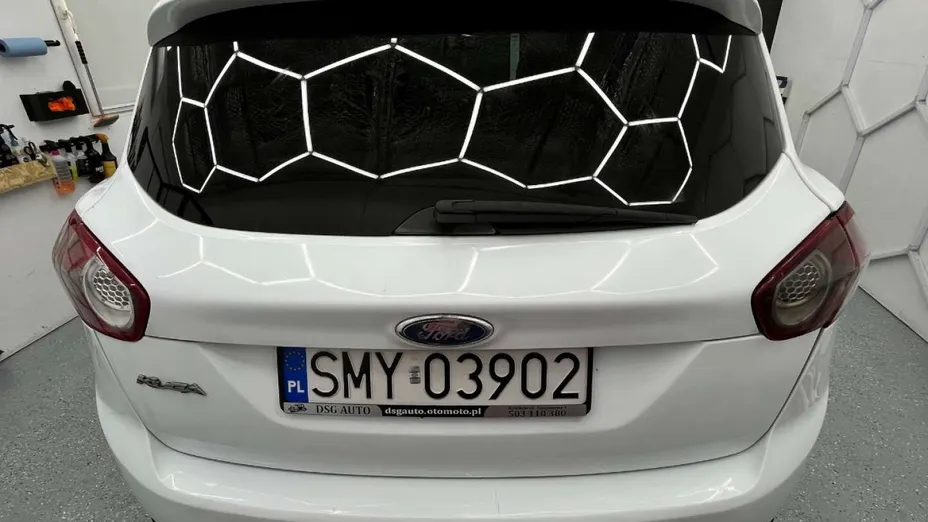 FORD Kuga -