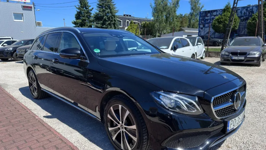MERCEDES-BENZ E Klasa -