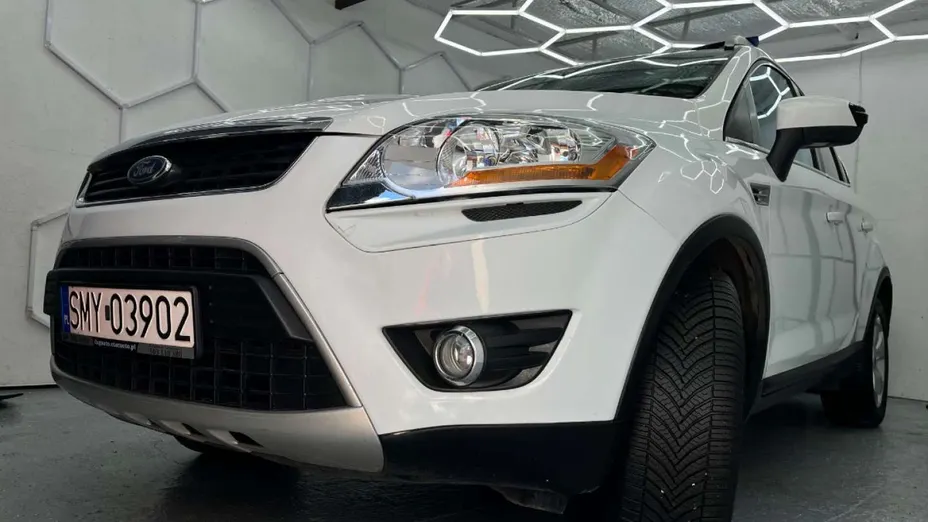 FORD Kuga -