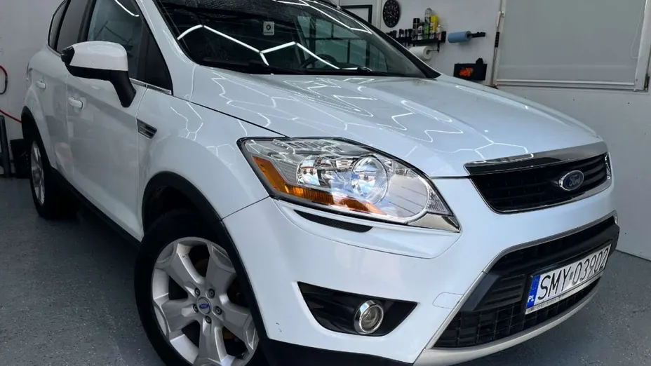 FORD Kuga -