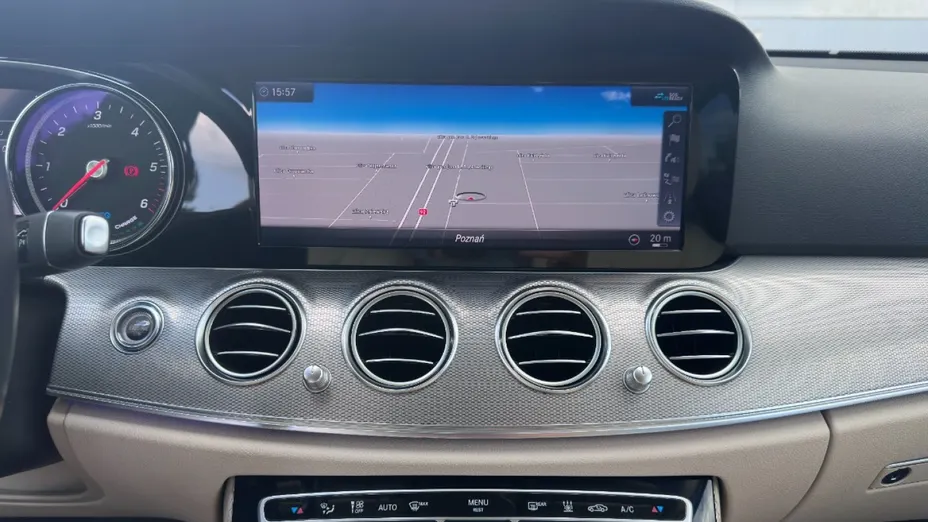MERCEDES-BENZ E Klasa -