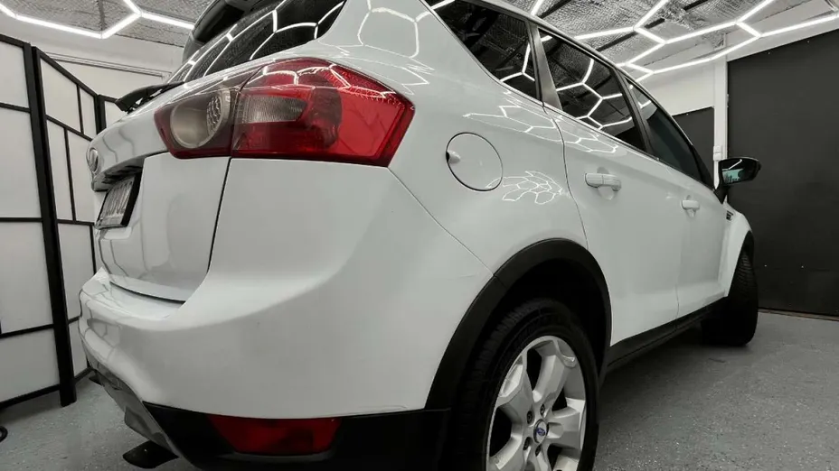 FORD Kuga -