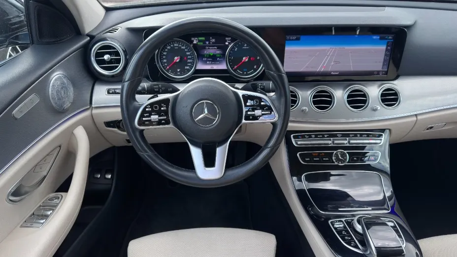 MERCEDES-BENZ E Klasa -