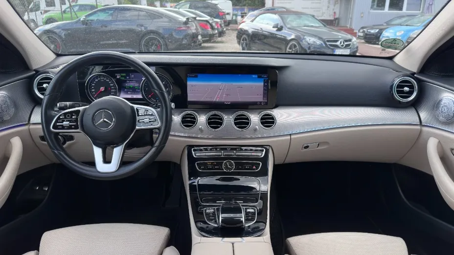 MERCEDES-BENZ E Klasa -