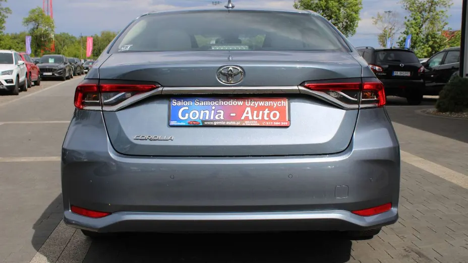 TOYOTA Corolla -