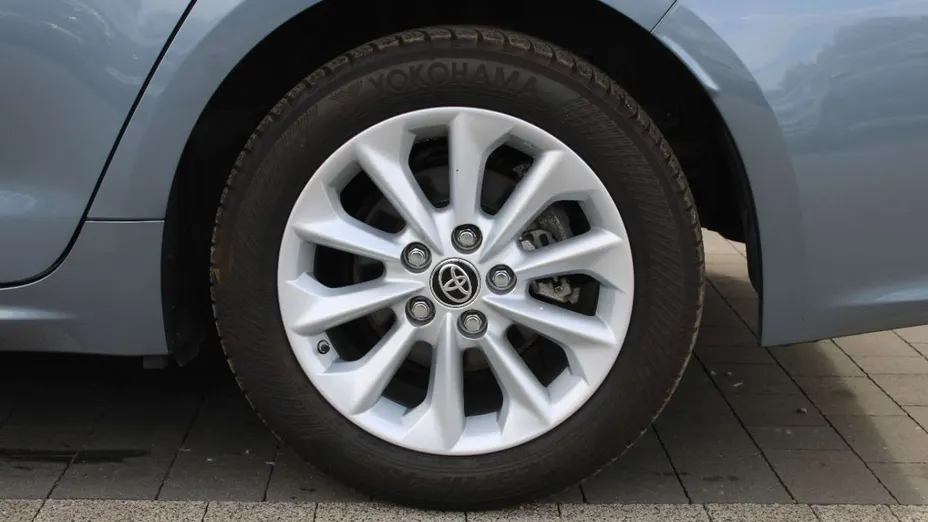 TOYOTA Corolla -