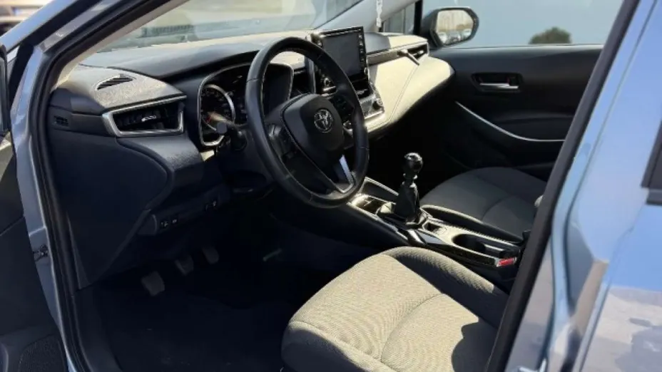 TOYOTA Corolla -