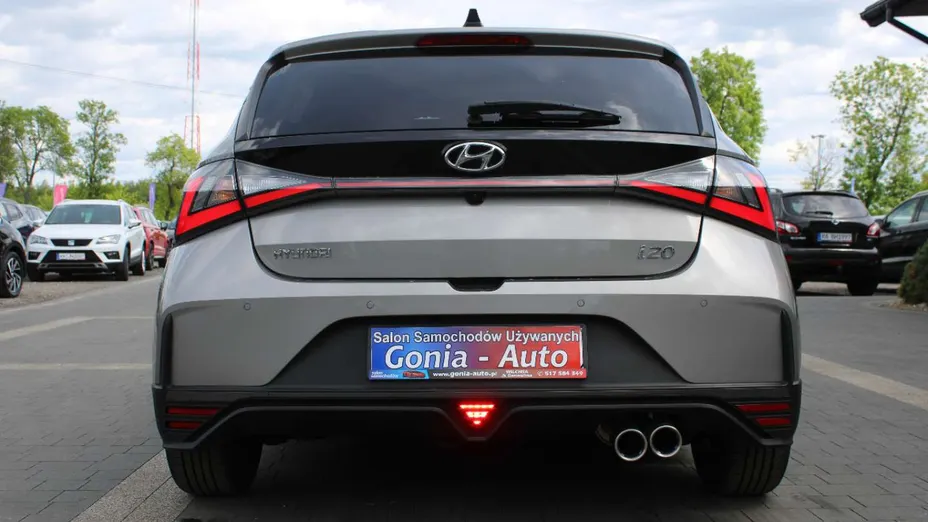 HYUNDAI i20 -
