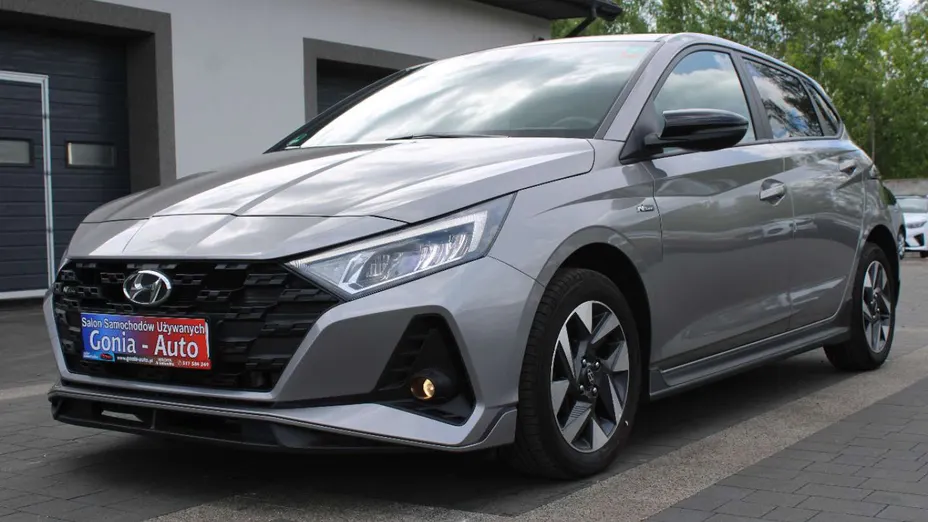 HYUNDAI i20 -