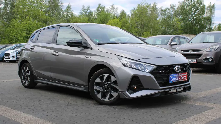 HYUNDAI i20 -