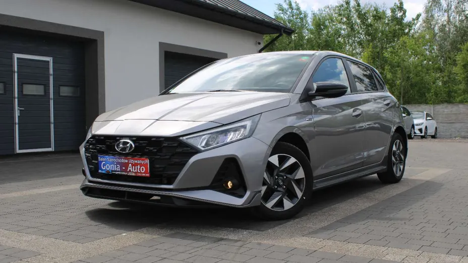 HYUNDAI i20 -