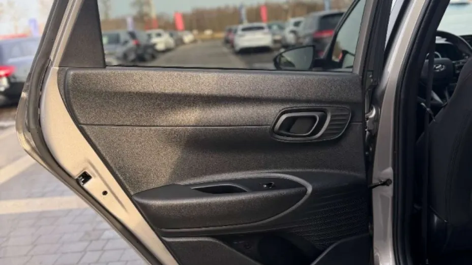 HYUNDAI i20 -