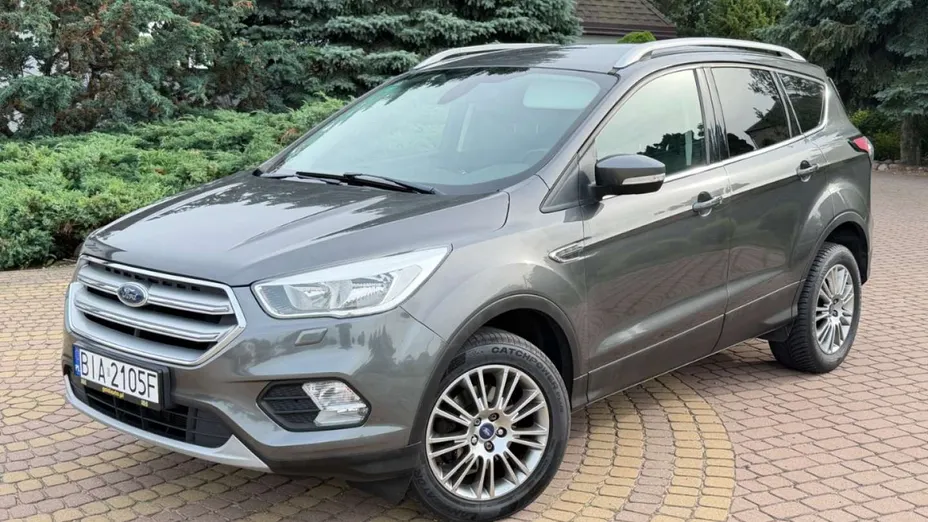 FORD Kuga -