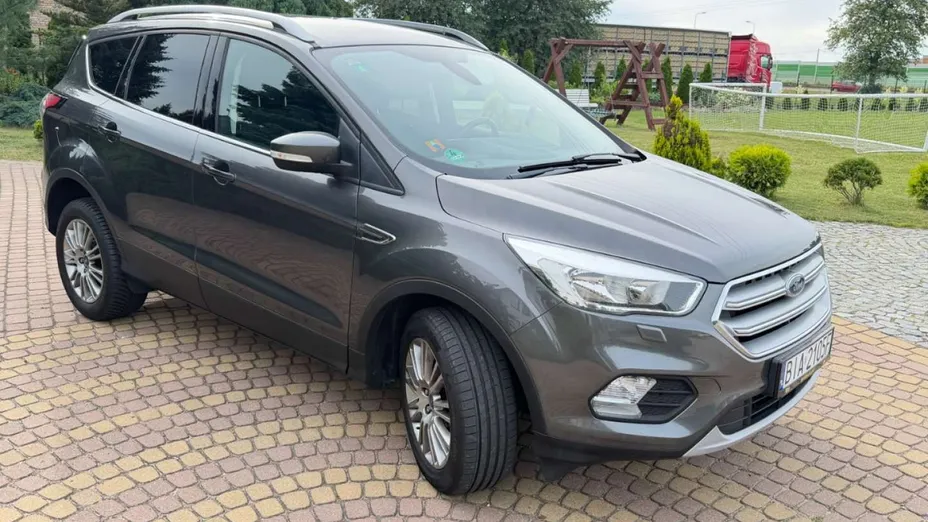 FORD Kuga -