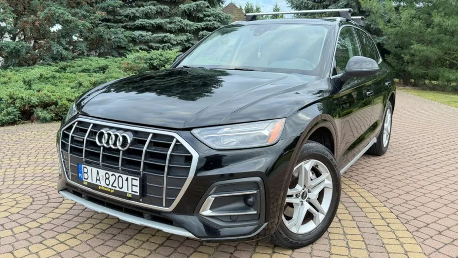 AUDI Q5 -