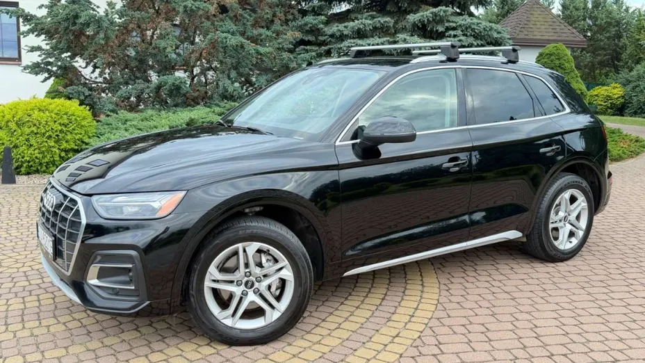 AUDI Q5 -