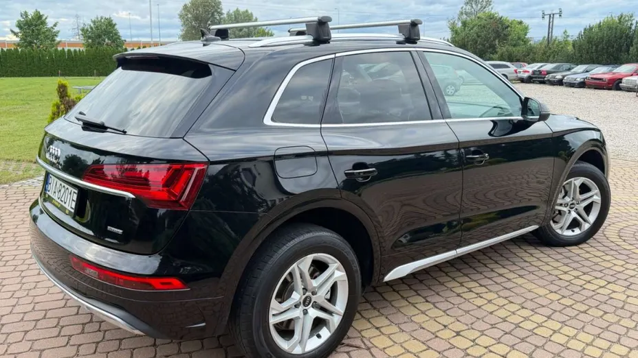 AUDI Q5 -