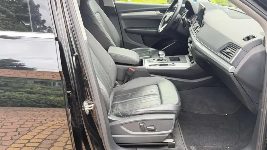AUDI Q5 -
