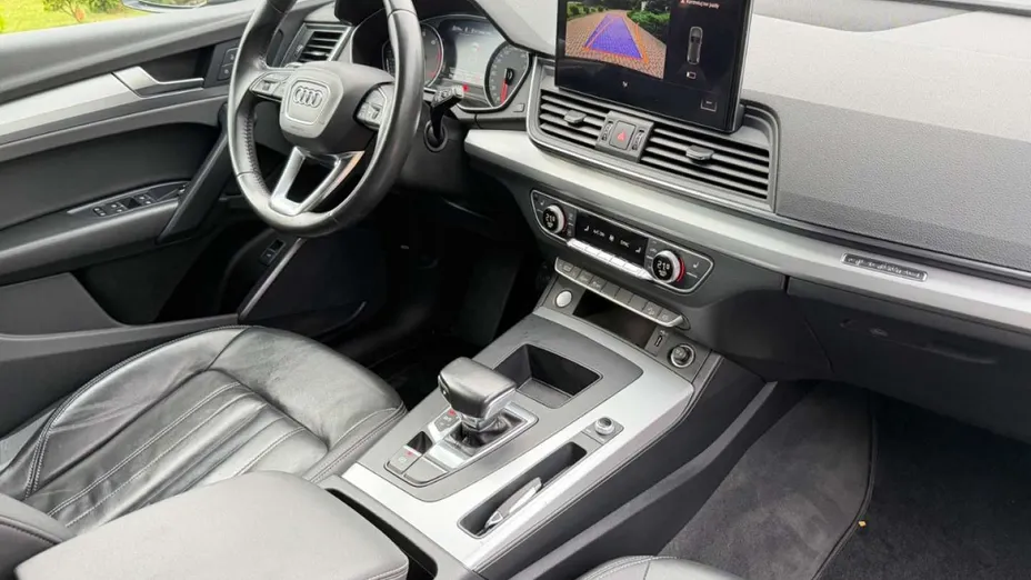 AUDI Q5 -