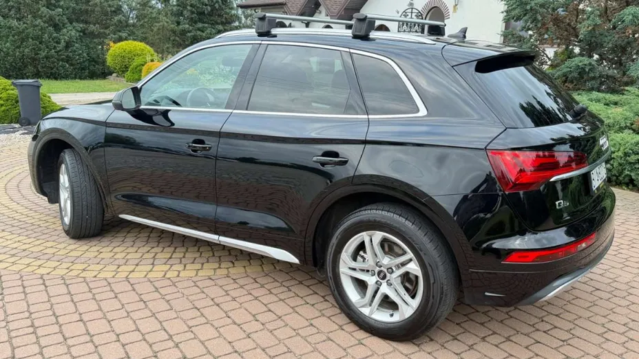 AUDI Q5 -