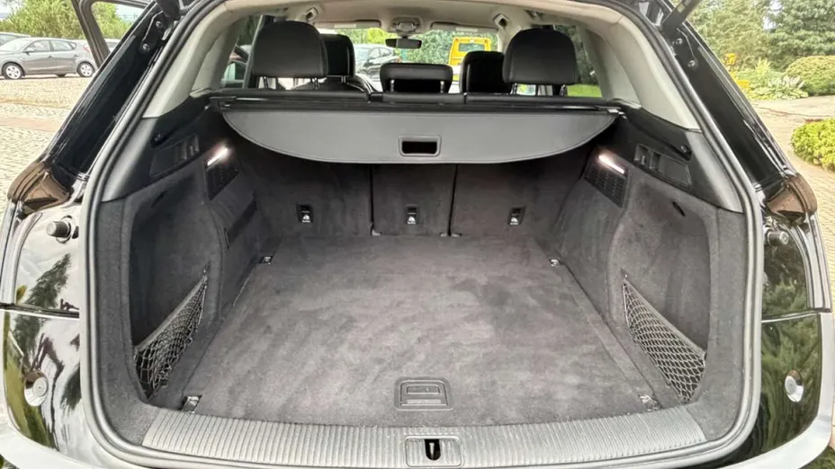 AUDI Q5 -