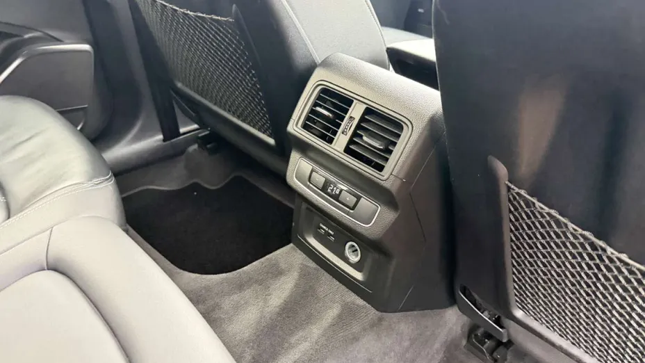 AUDI Q5 -