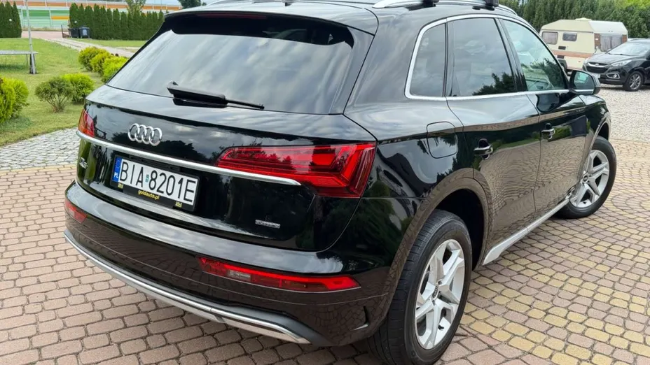 AUDI Q5 -