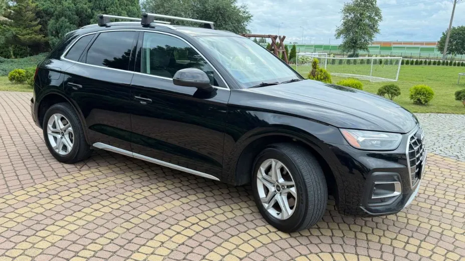 AUDI Q5 -