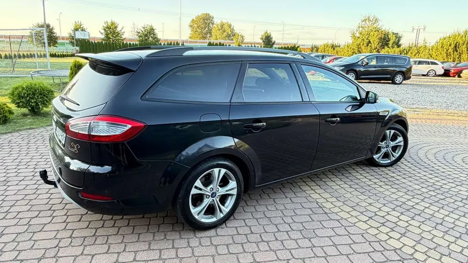 FORD Mondeo -