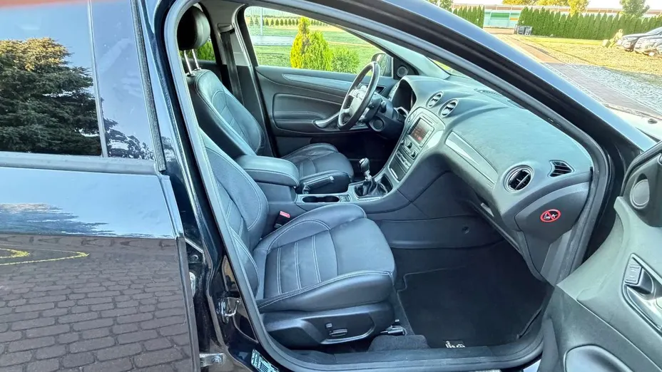 FORD Mondeo -