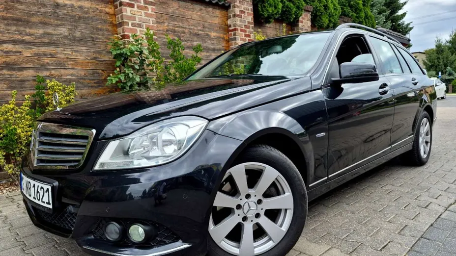 MERCEDES-BENZ C Klasa -