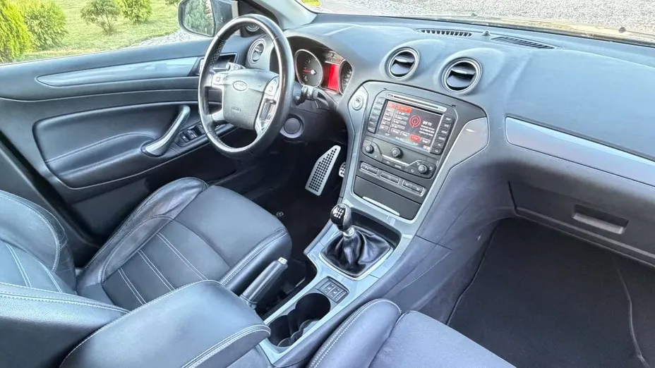 FORD Mondeo -